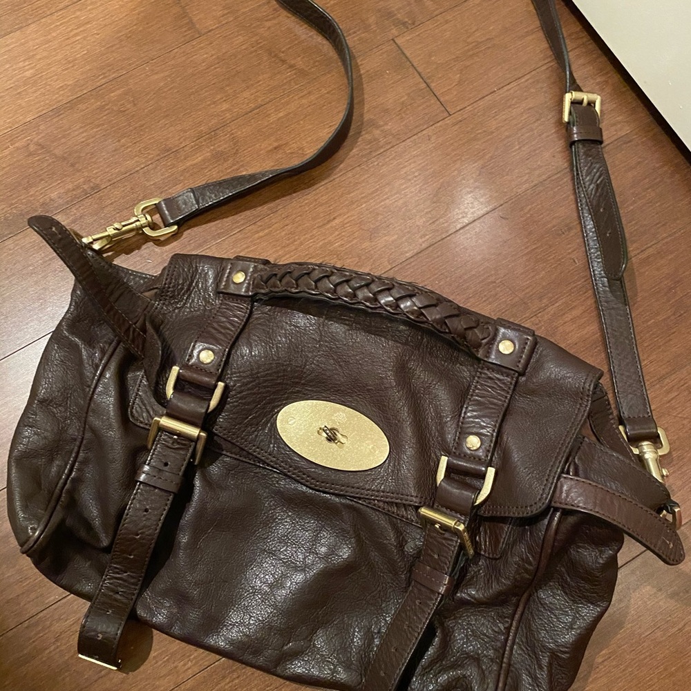 Shoulder bag